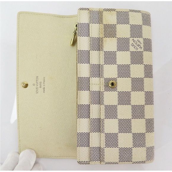 Louis Vuitton Cream and Gray Checkered Wallet - Picture 7 of 14